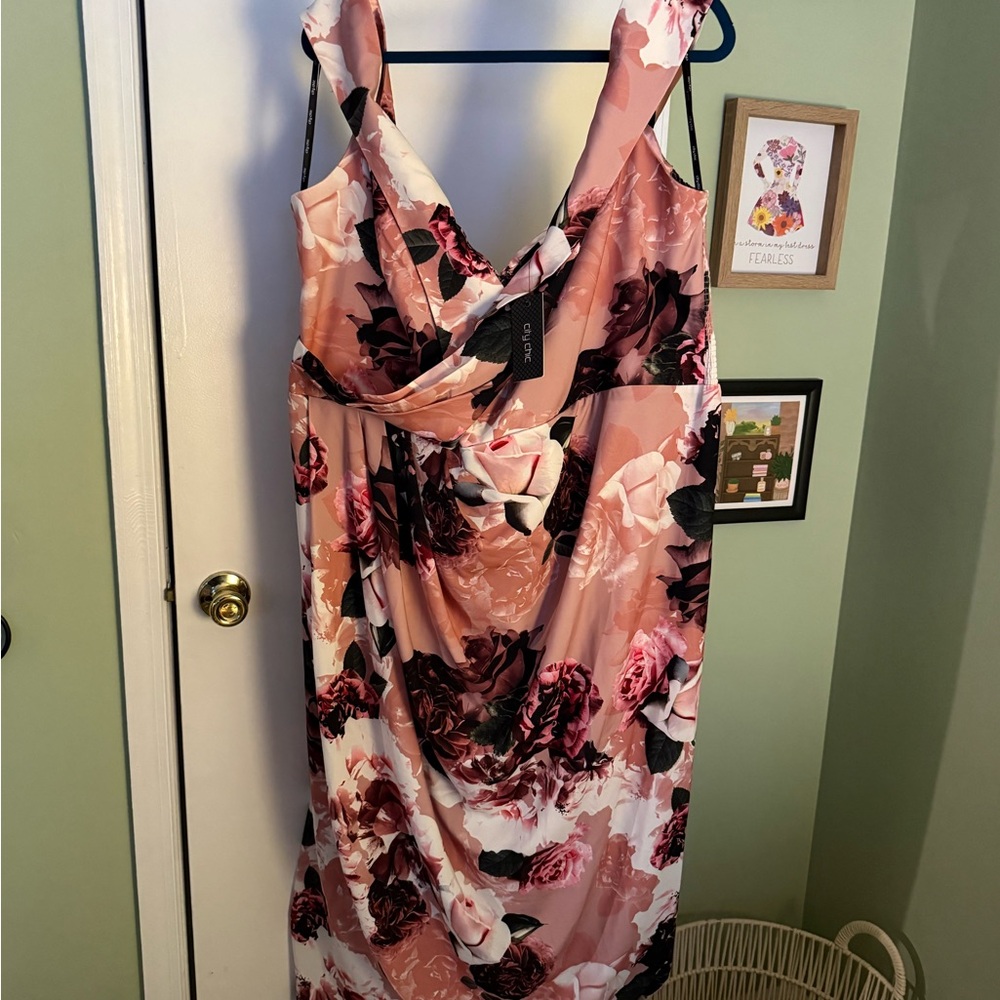 City Chic Off-Shoulder Maxi Dress - Picture 4 of 8